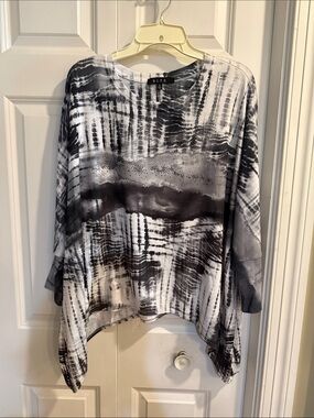 Black & White Abstract Print Long Sleeve Tunic